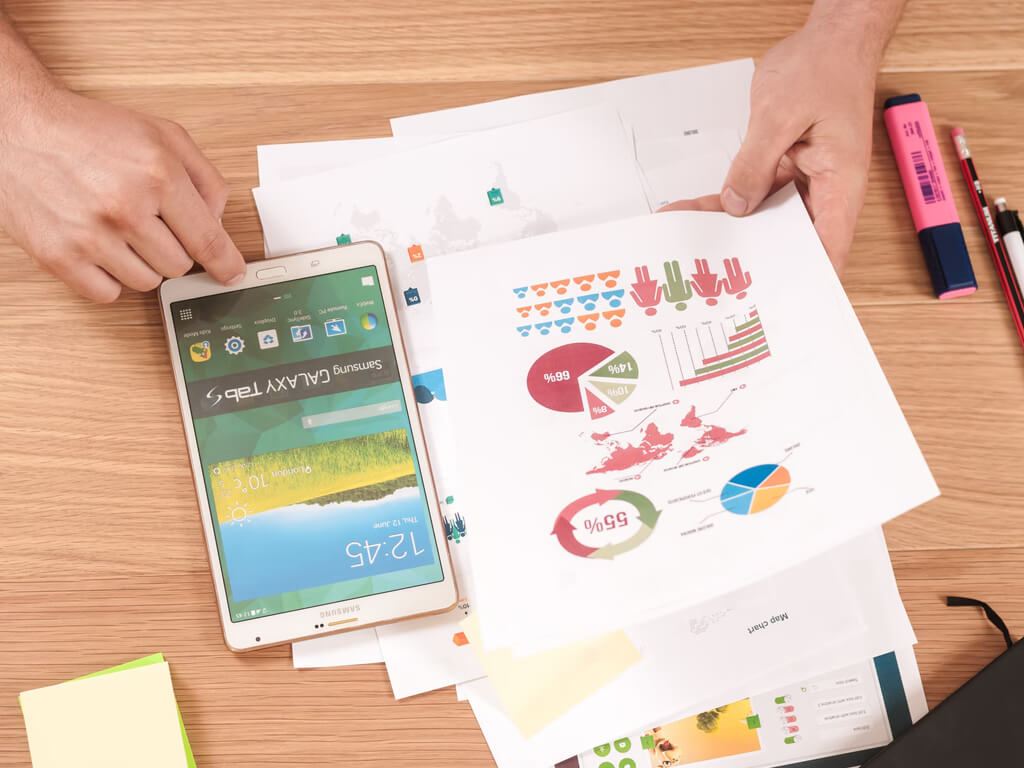 Students with advisors